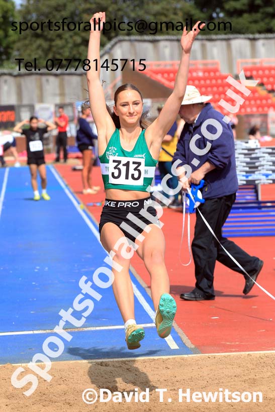 Long Jump, 2024 Gateshead Tartan Games.  Photo: David T. Hewitson/Sports for All Pics